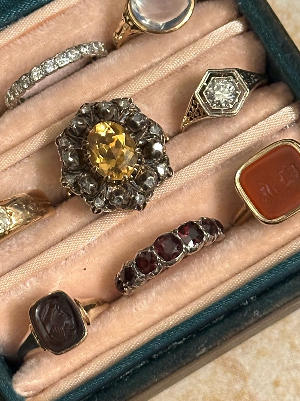 Antique Georgian 9ct Gold Garnet 7-Stone Ring Band Size 7.75 - Picture 14 of 16